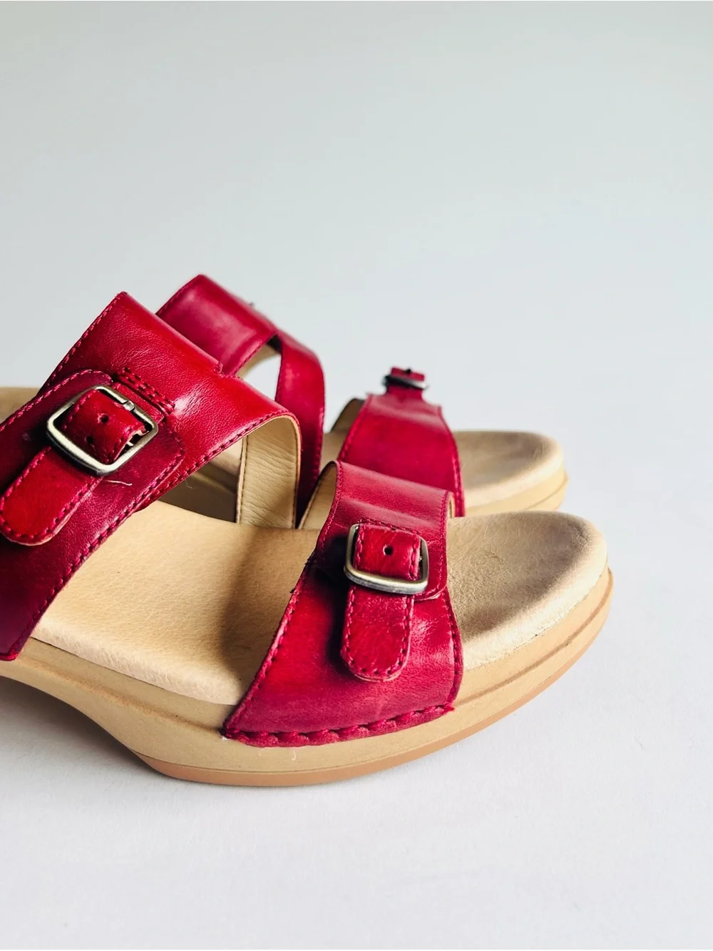 Dansko Burgundy Leather Rubber Outsole Clog Sandals size EUR 39, US 8.5 - Picture 15 of 15
